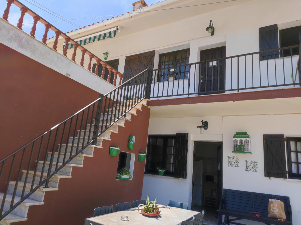 Lemos Family Beach House Nazare Bagian luar foto